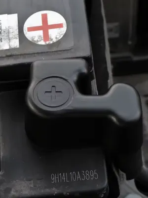 ABS Engine Battery Positive Negative Terminal Cover Cap for VW Golf MK5 MK6 MK7